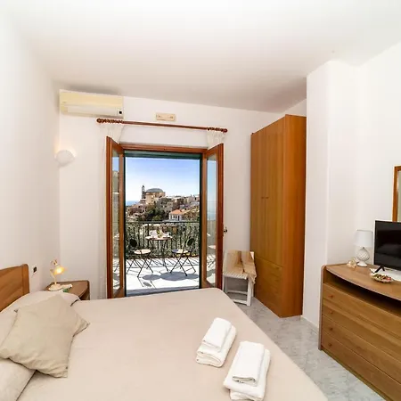Alojamento de Acomodação e Pequeno-almoço Le Nereidi Positano